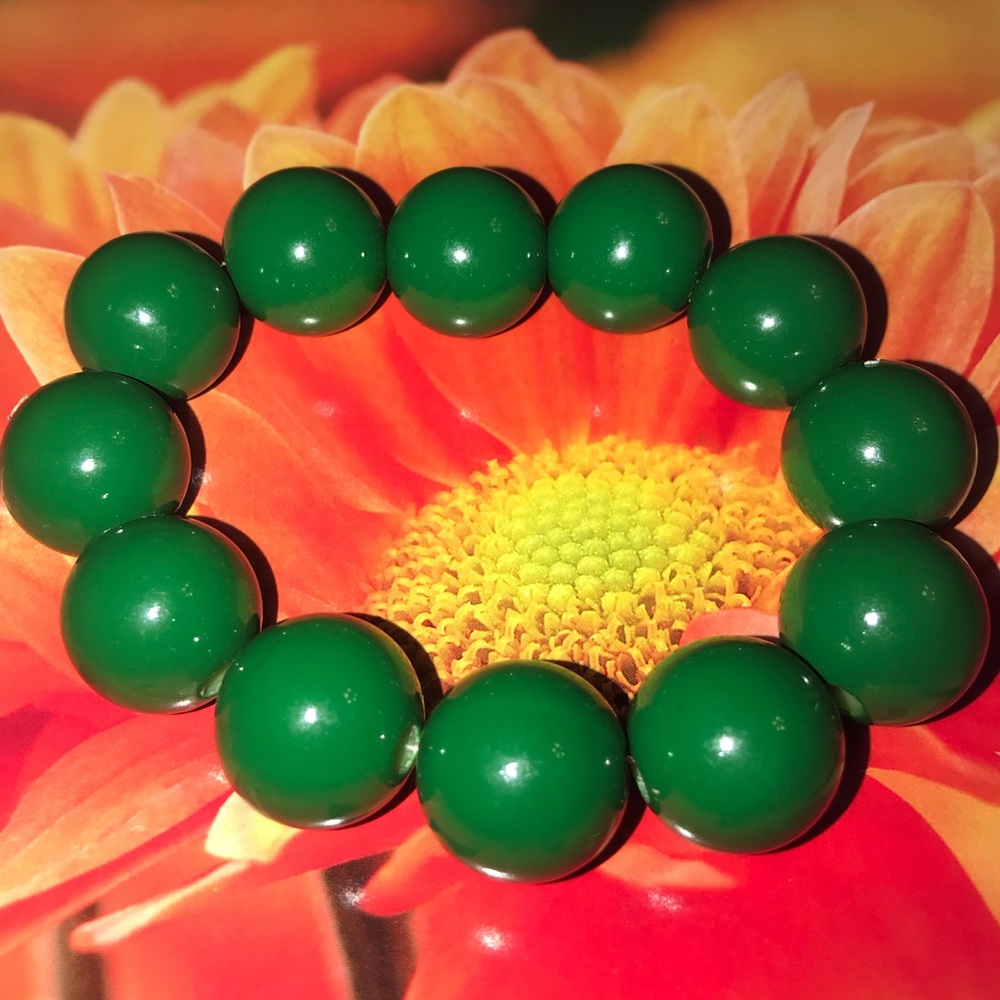 New Christmas Green Big Bold Chunky Beaded Bracelet